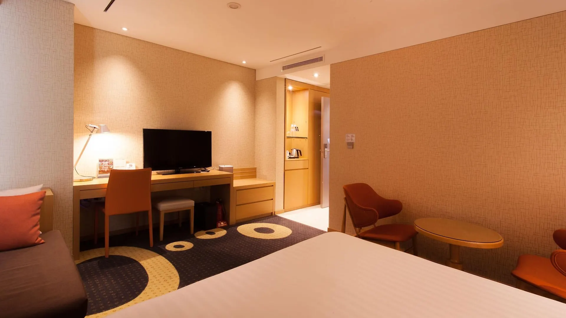 Solaria Nishitetsu Hotel Busan 4*,