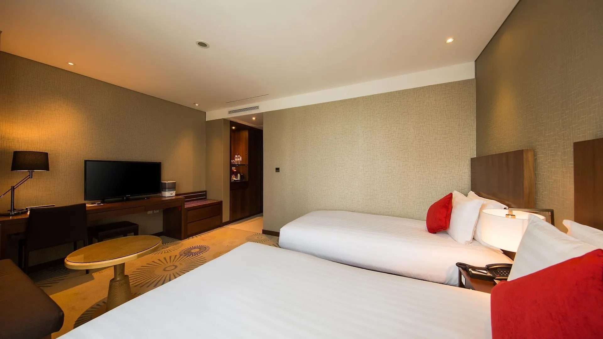Solaria Nishitetsu Hotel Busan 4*,