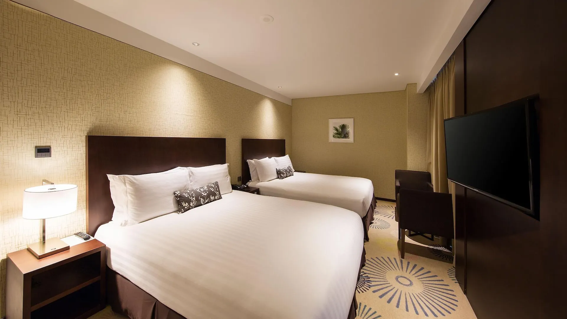 Solaria Nishitetsu Hotel Busan 4*,