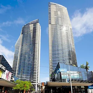 circle-on-cavill-wowstay.queenslandhotels.net/