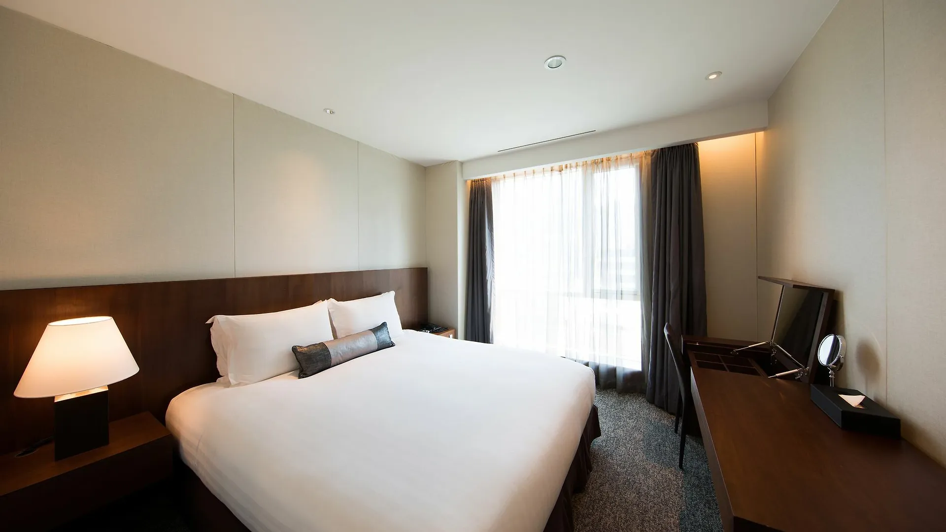 Solaria Nishitetsu Hotel Busan 4*,