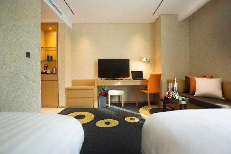 Solaria Nishitetsu Hotel Busan 4*,