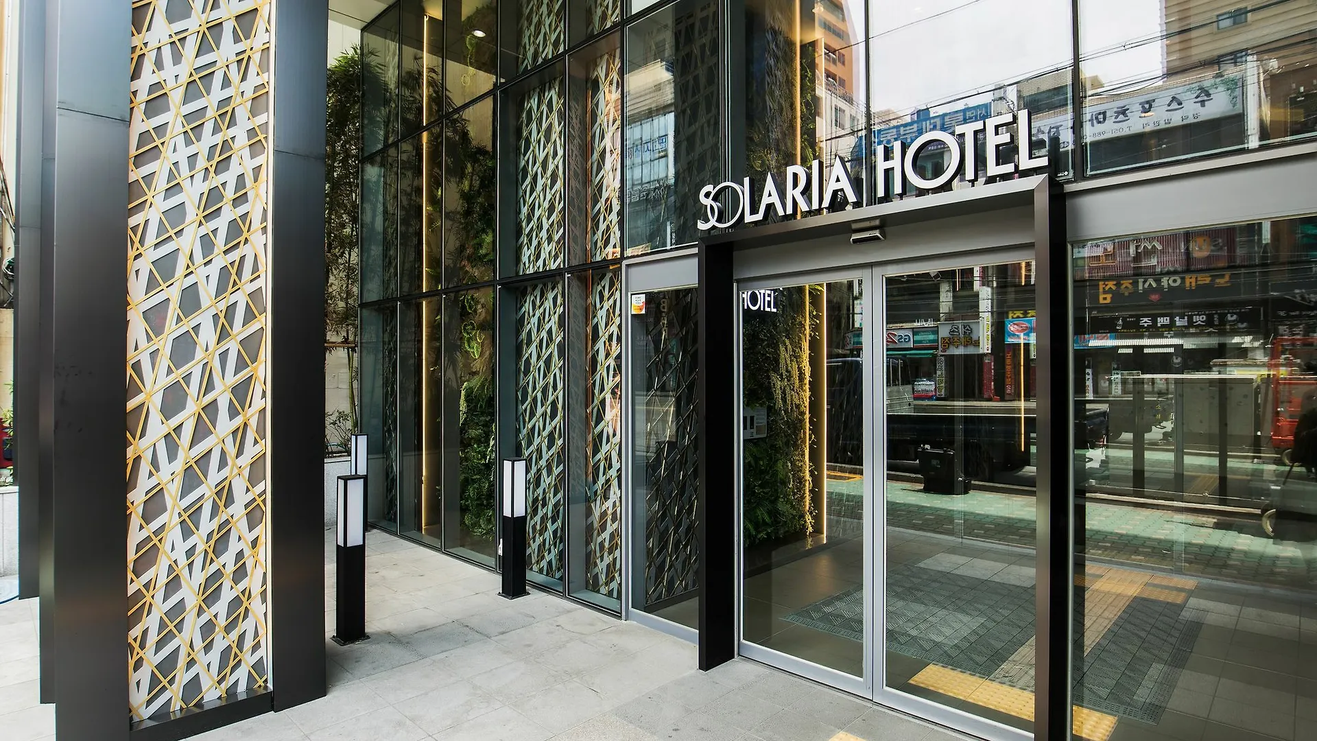 Solaria Nishitetsu Hotel Busan 4*,  South Korea